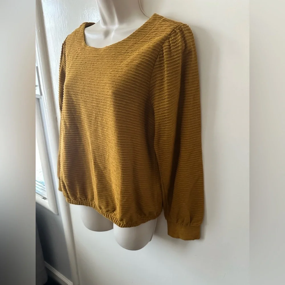 Madewell stylish mustard